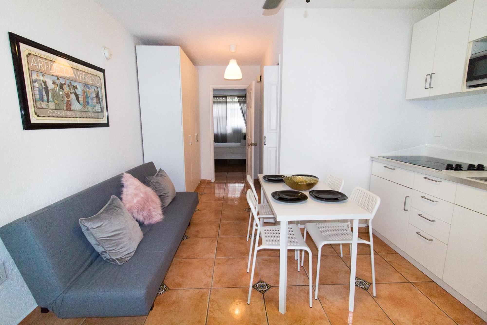 713 Miami Beach Apartments ภายนอก รูปภาพ