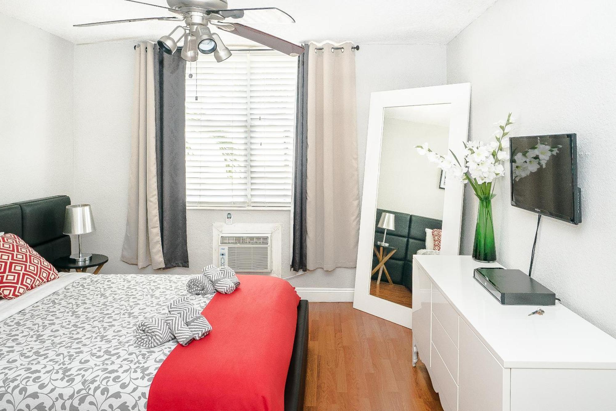 713 Miami Beach Apartments ภายนอก รูปภาพ