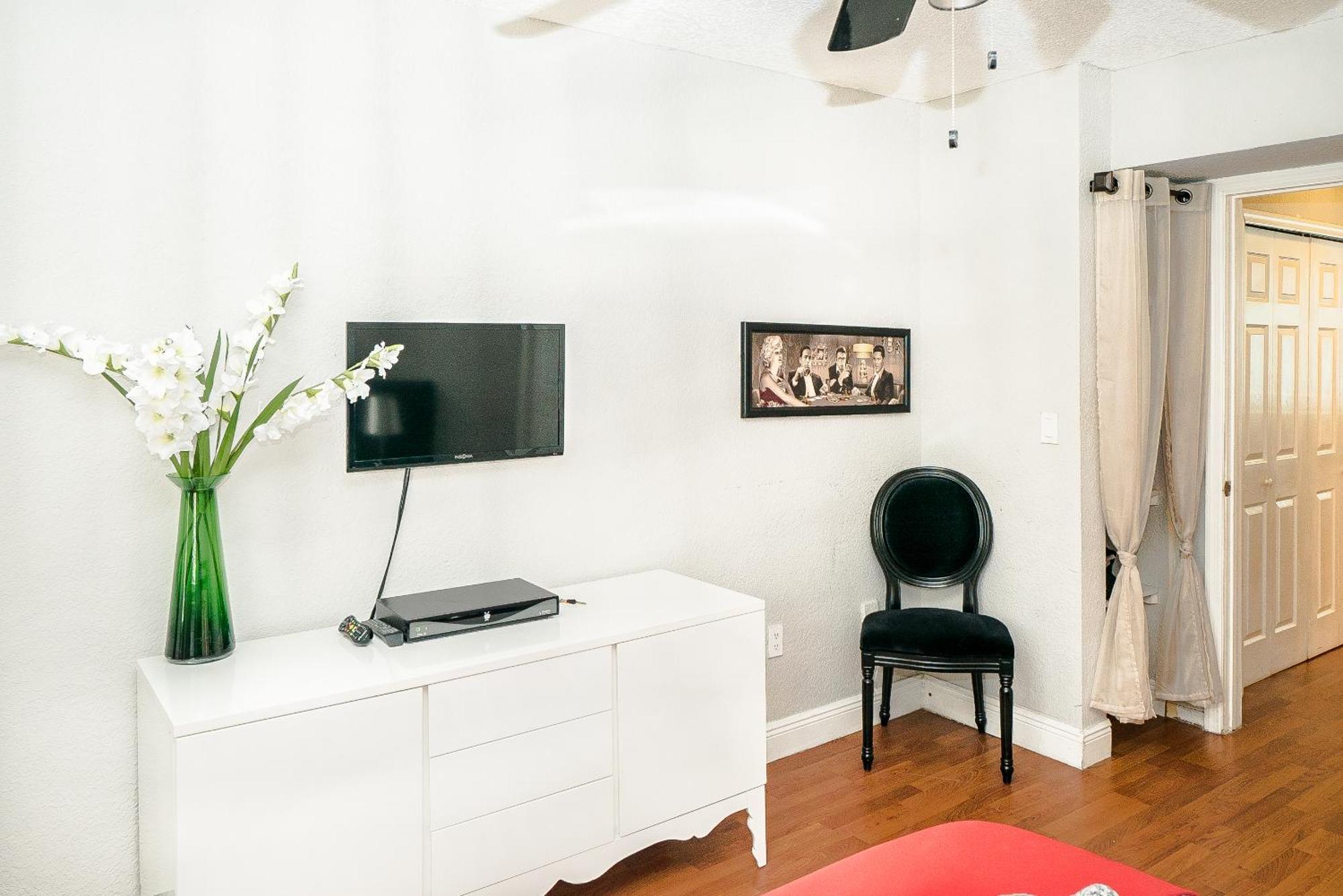 713 Miami Beach Apartments ภายนอก รูปภาพ